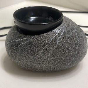LScentsy Zen Rock Warmer